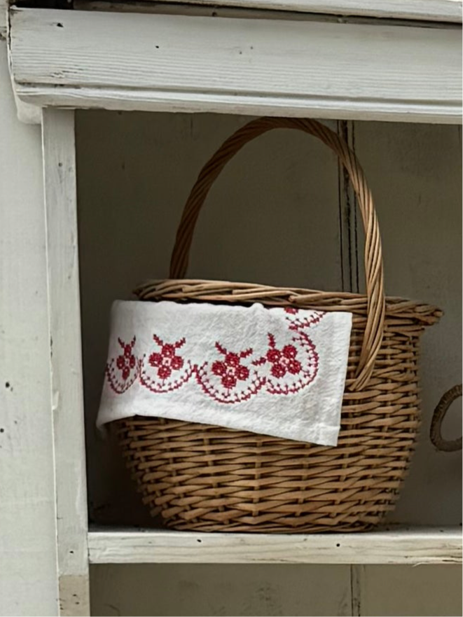flower kitchen cross