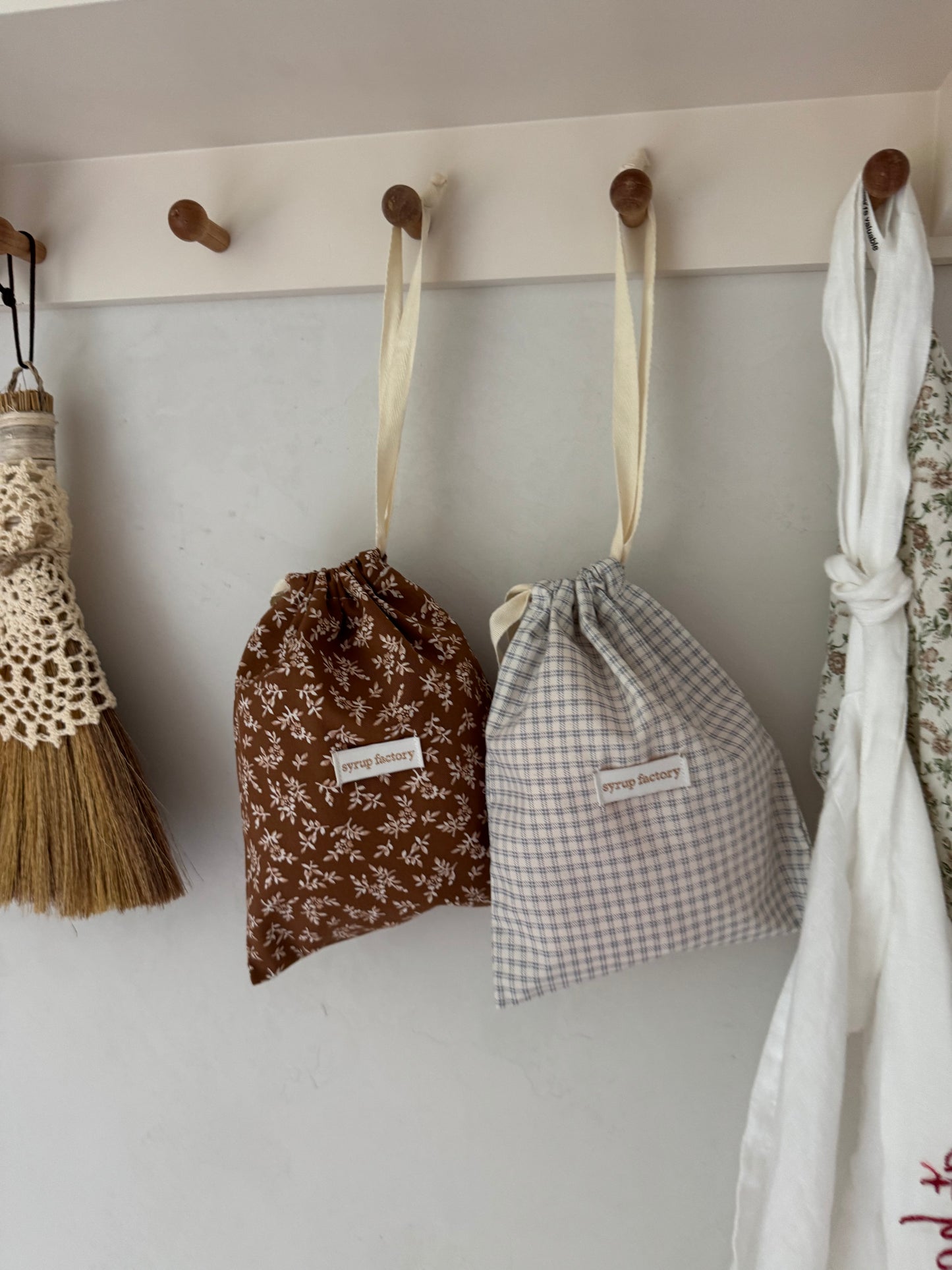 original pouch {light blue check}