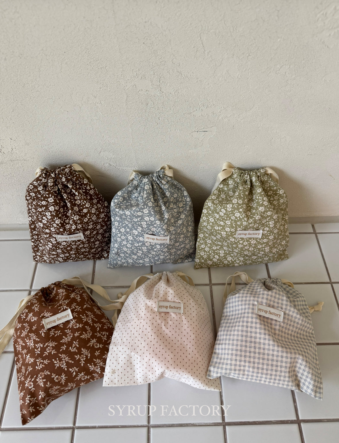 original pouch {dot}