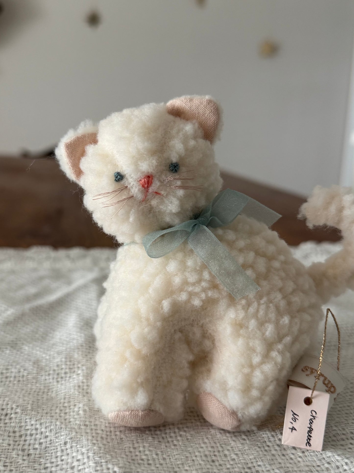 {No.4} Choupette