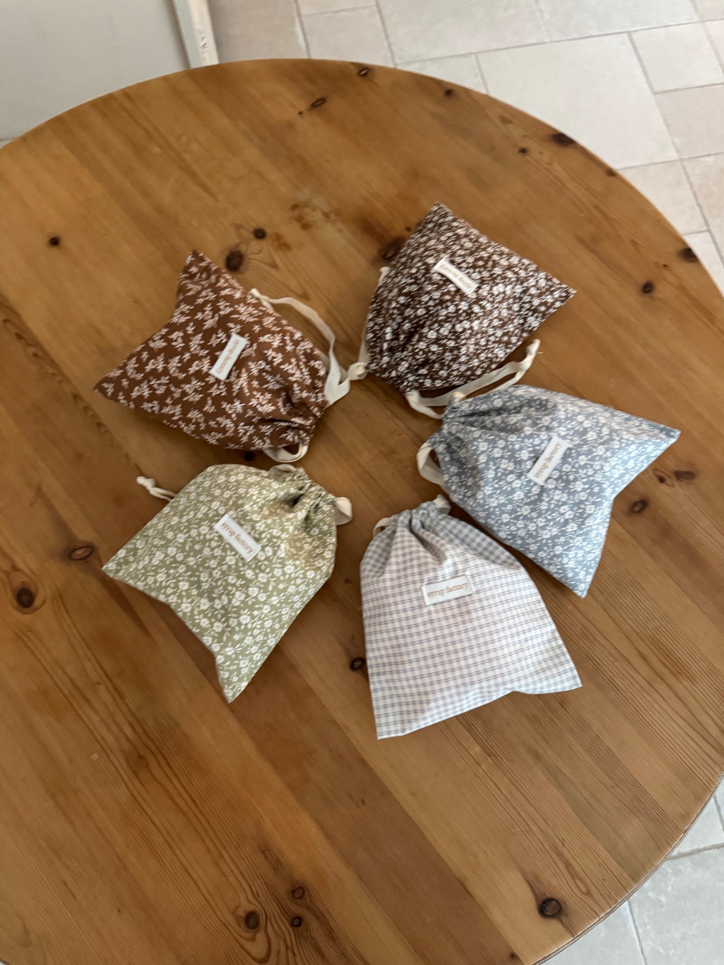 original pouch {matcha latte}