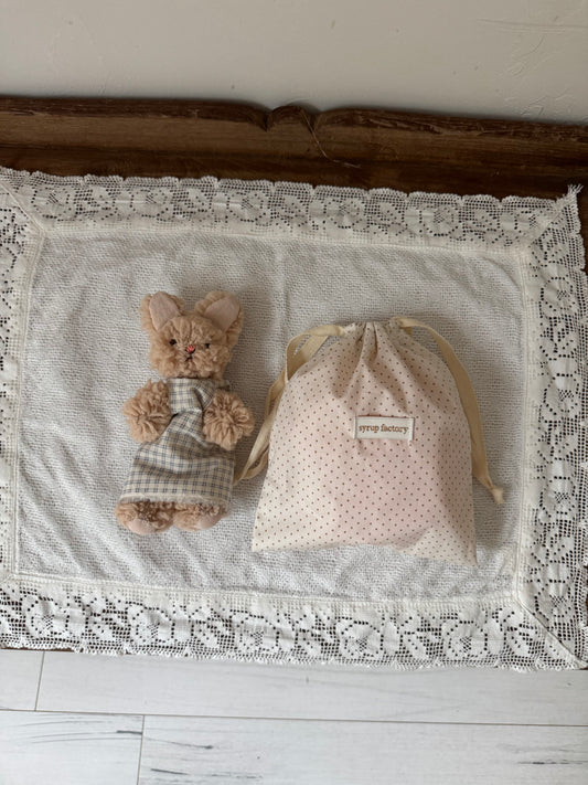 original pouch {dot}