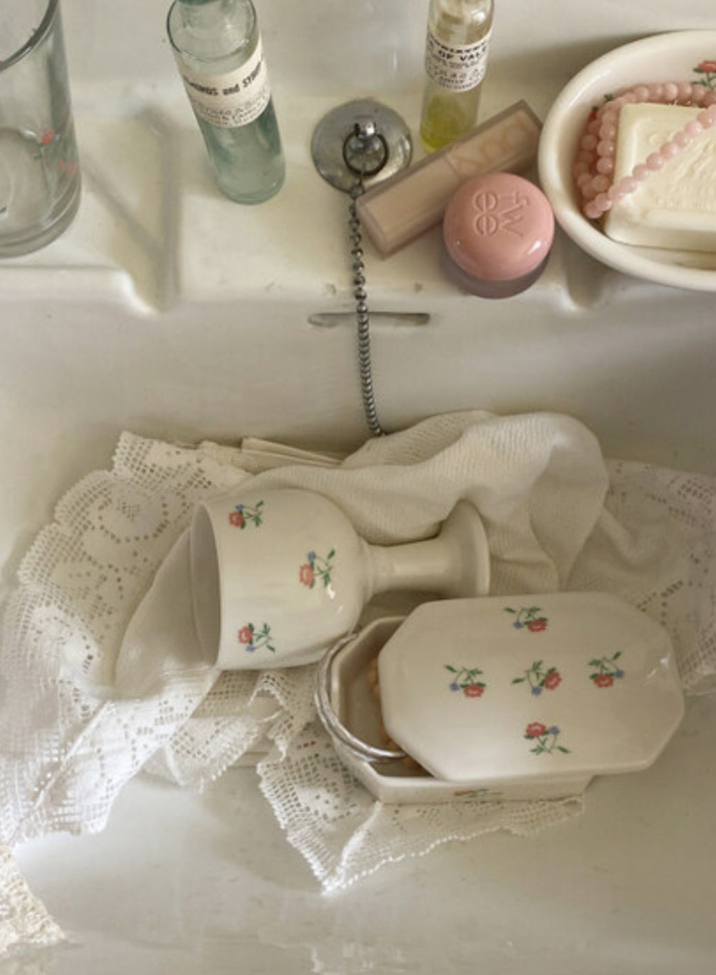 Flower pattern lace big mat