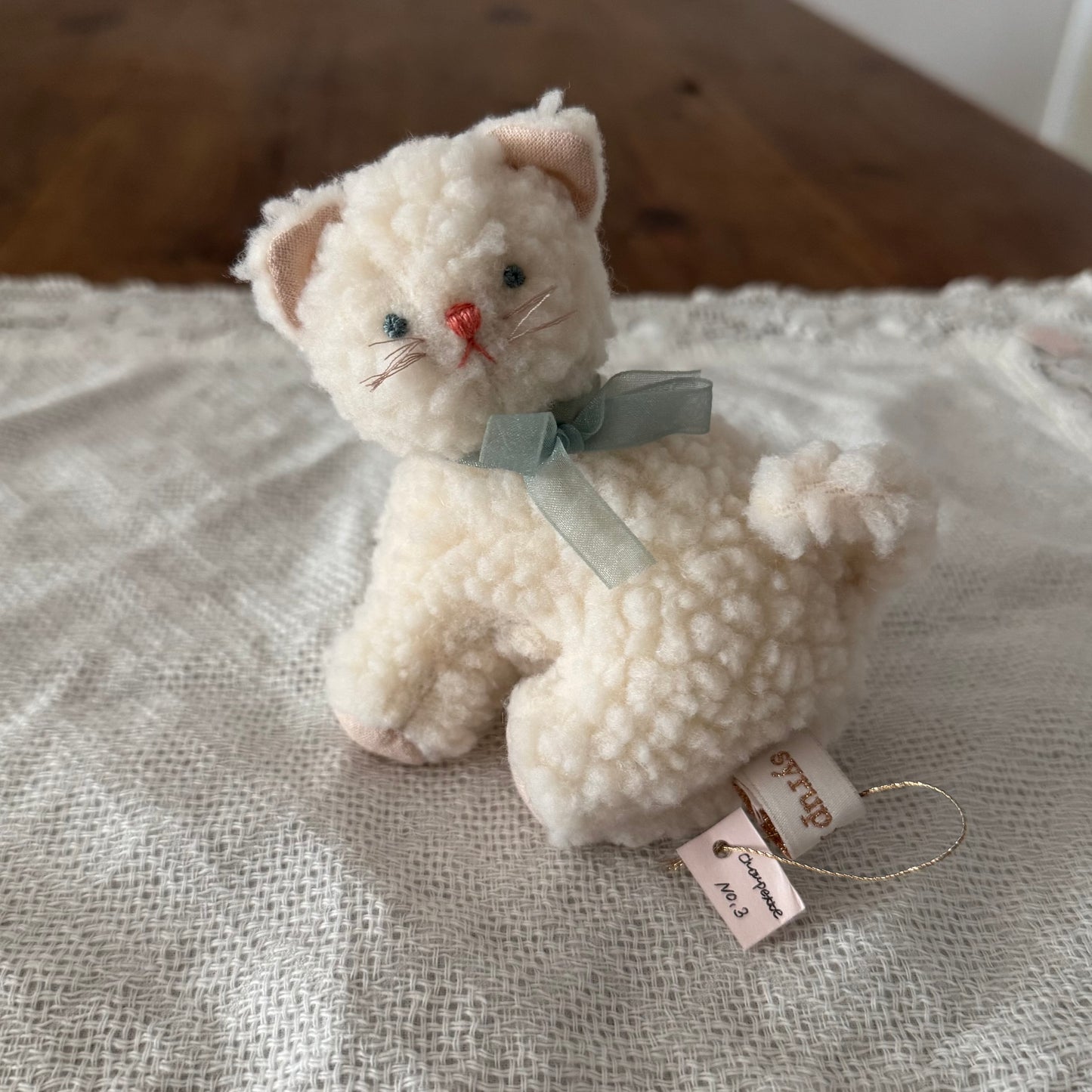 {No.3} Choupette