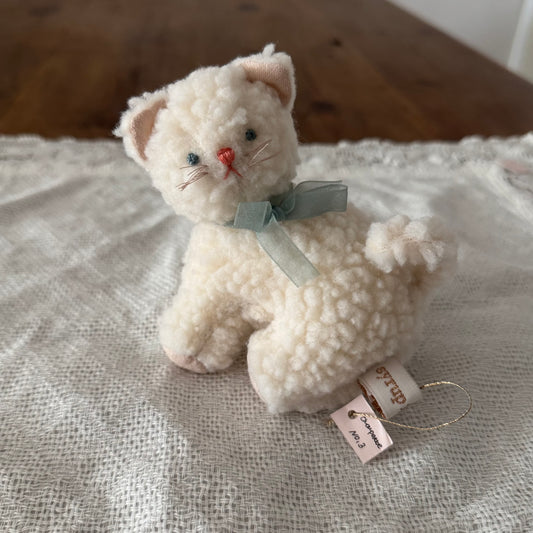 {No.3} Choupette