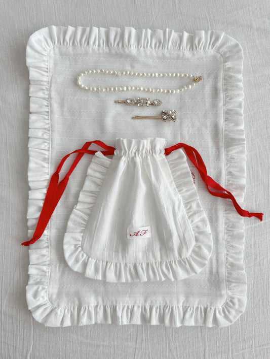 Frill pouch bag