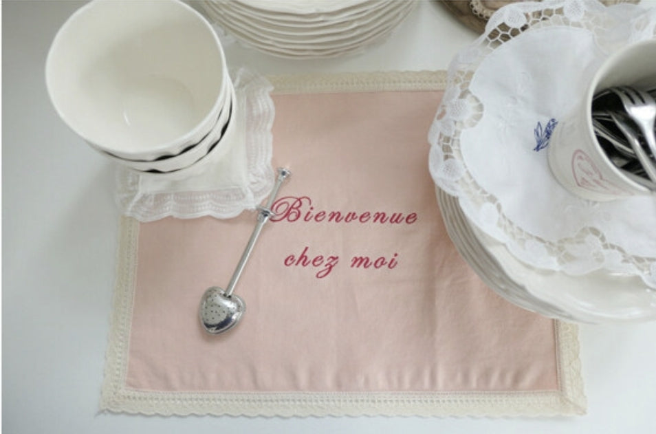 Bienvenue chez moi Lace pinkmat 