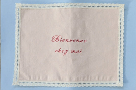Bienvenue chez moi Lace pinkmat 
