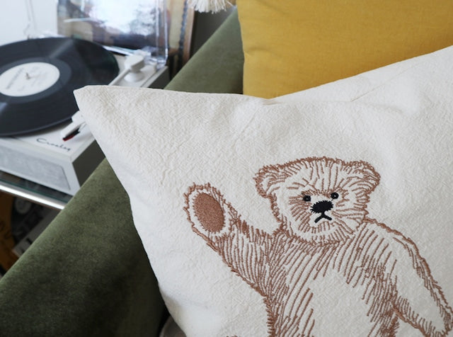 Hola bear cushion cover 