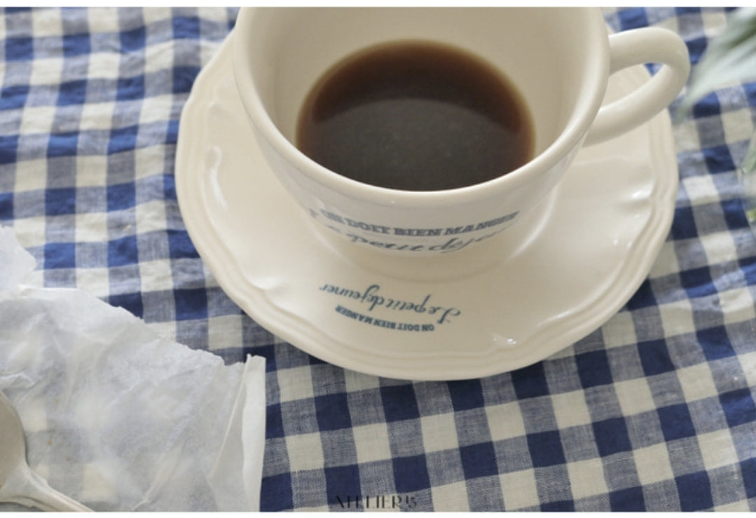 Le petit déjeuner latte cup